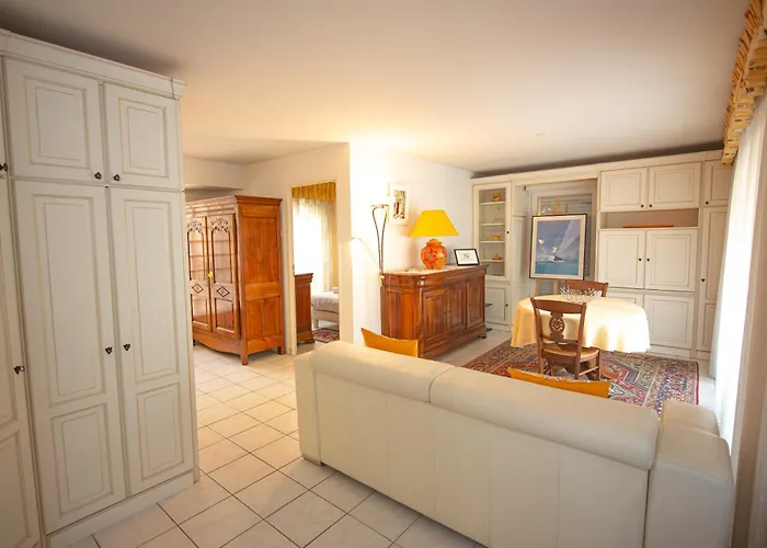 Le Palazzio By Connexion Apartman